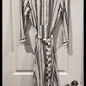 COPY - Zara Midi buttoned dress with belt